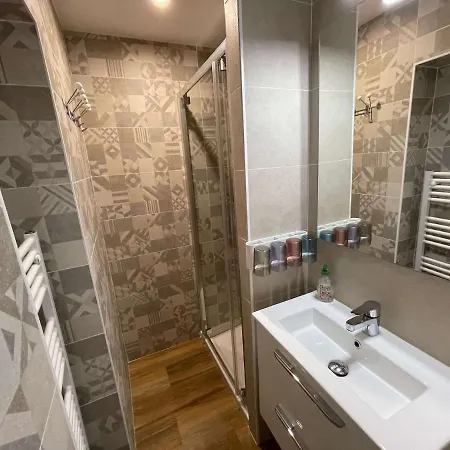 Au Point Du Jour - Carcassonne, De La Cavayere Apartamento