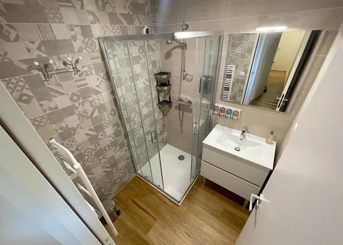 Au Point Du Jour - Carcassonne, De La Cavayere Apartamento *