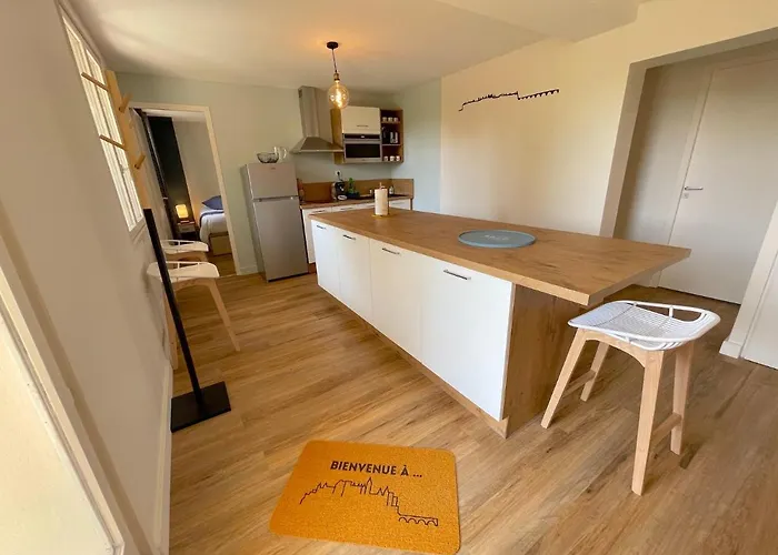 Au Point Du Jour - Carcassonne, De La Cavayere Apartamento *